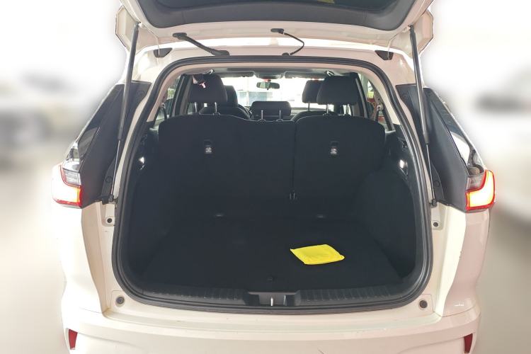 Used Honda Breeze 2023 240TURBO Two-Wheel Drive Elite Edition 5 Seats Trunk