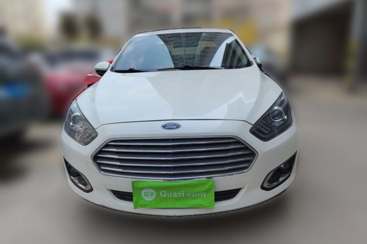 Used Ford Escort 2015 1.5L Automatic Fashion Model

