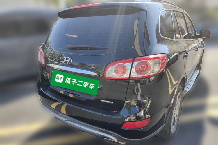 Used Hyundai Santa Fe Classic 2012 2.4 Luxury Edition 7-Seater Four-Wheel Drive