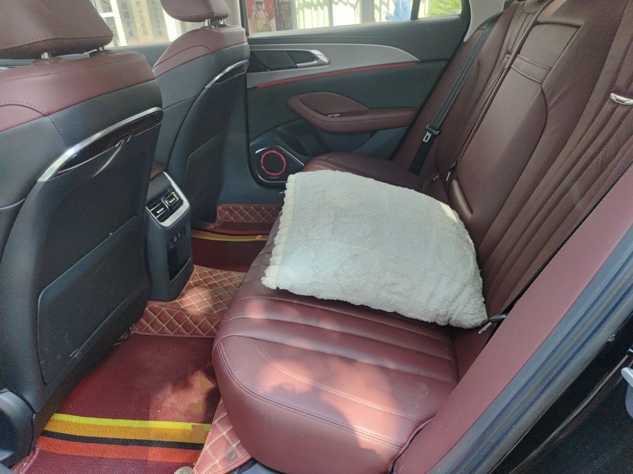 Hongqi H5 2023 2.0T Automatic Smart Connect Flagship Edition - Chinese Trim Chang — снимка 17