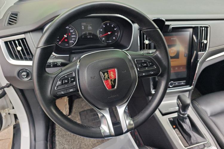 Used Roewe RX5 2019 20T Two-Wheel Drive Automatic 4G Connected Platinum Edition
