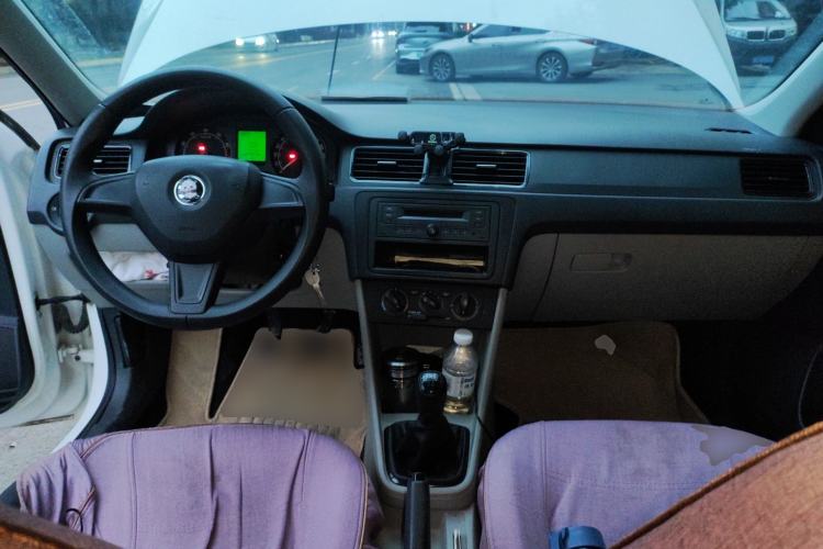 Used Skoda Rapid 2015 1.4L Manual Enjoyment Model
