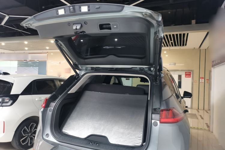 Used AION V 2022 Plus 80 Executive Edition Ternary Lithium