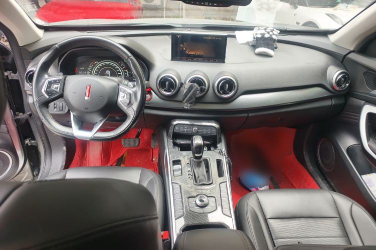 Used Wey VV7 2017 2.0T Ultra-Luxury Version Center Console