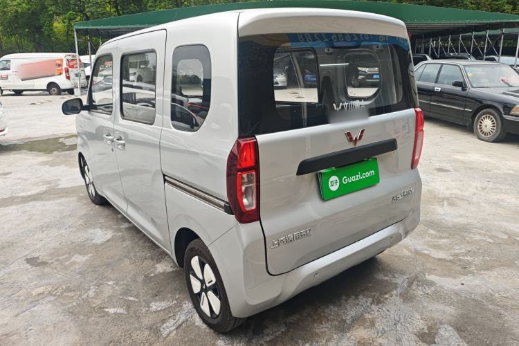 Used Wuling Zhiguang New Energy 2025 Standard Model Exterior 2