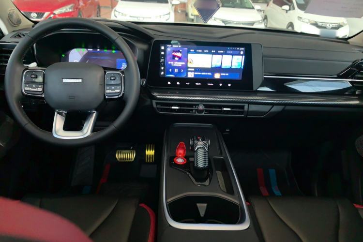 Used Haval X DOG 2022 1.5T DCT Two-Wheel Drive Trendy Edition Center Console
