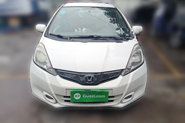 Used Honda Fit 2011 1.3L automatic comfort version
