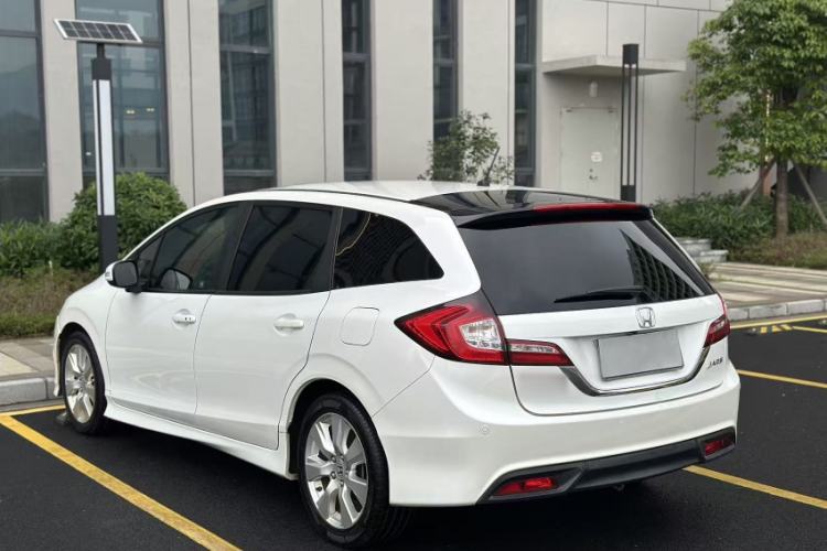 Used Honda Jade 2016 1.8L Automatic Comfort Elite Version 5 Seats Exterior 7