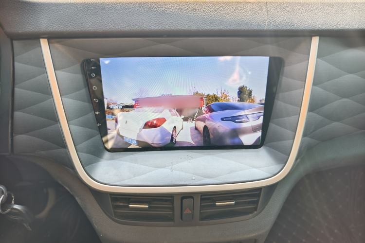 Used Jinbei Gold Hiace M Classic 2022 Panda Edition 1.5L Engineering Lion Passenger Van 6 Seats