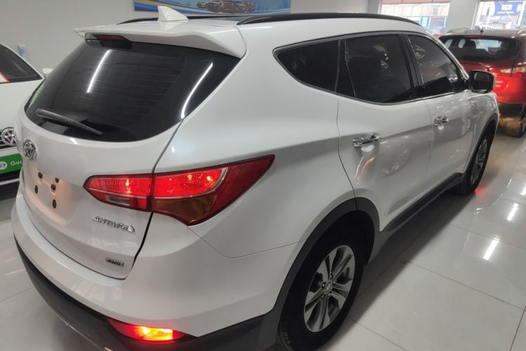 Used Hyundai Santa Fe 2015 2.0T Automatic All-Wheel Drive Smart Version 5 Seats