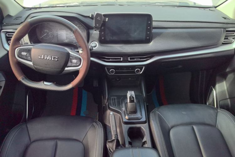 Used JMC Yuhu 7 2022 2.0T Automatic Diesel 4x4 Comfort Edition Standard Wheelbase
