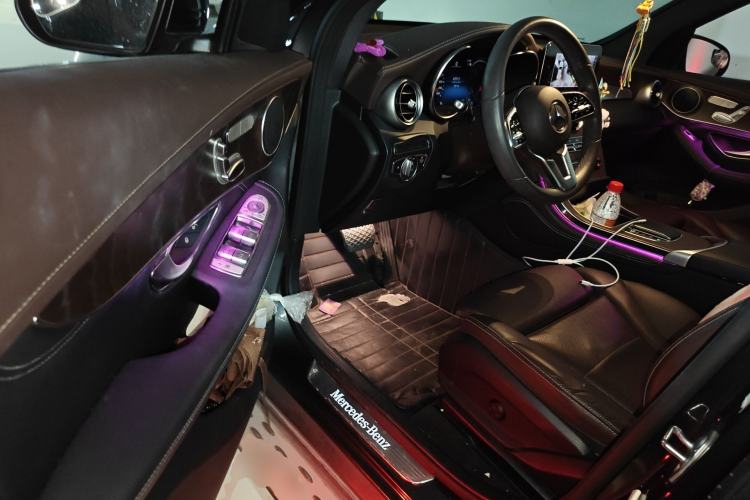 Used Mercedes-Benz GLC 2020 Facelift GLC 260 L 4MATIC Luxury Edition Driver Seat