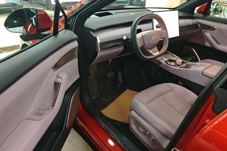 Used ONVO L60 2024 60 kWh Rear-Drive Version