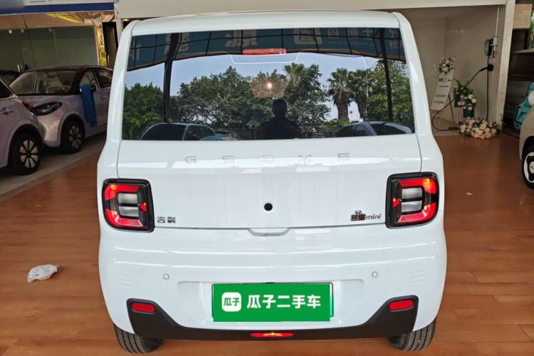 Used Geely Galaxy Panda 2024 Panda Mini 200km Endurance Bear Rear
