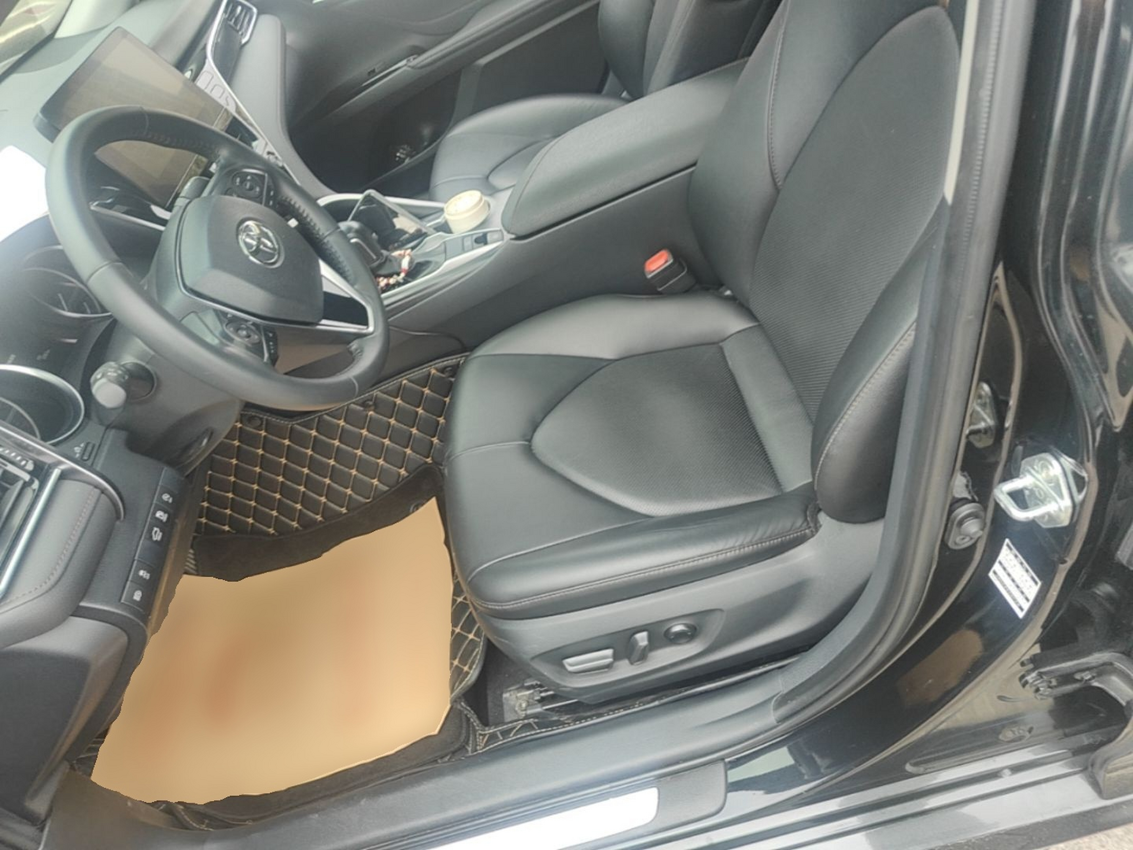 Vordere Reihe im Auto