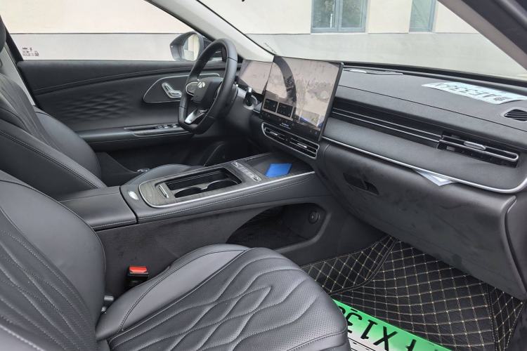 Used Chery Fengyun A8L 2025 1.5 TGDI 145 km Standard Version