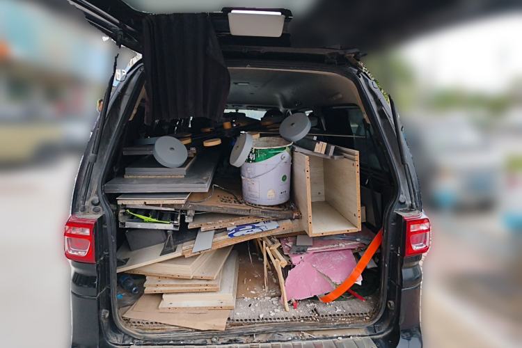 Used FORTHING Lingzhi 2020 M5L 2.0L Base Model 7 Seats Trunk