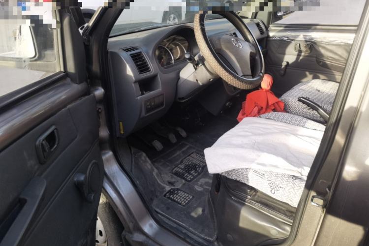 Used BAIC Weiwang 306 2011 1.3L luxury version 8 seats
