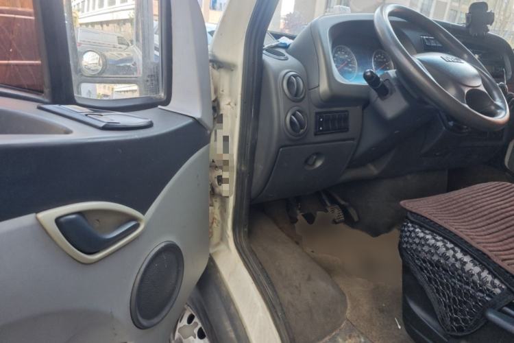 Used Iveco Power Daily 2017 2.5T Classic A32 Mid-Roof 6-7 Seater Bus 47Z5
