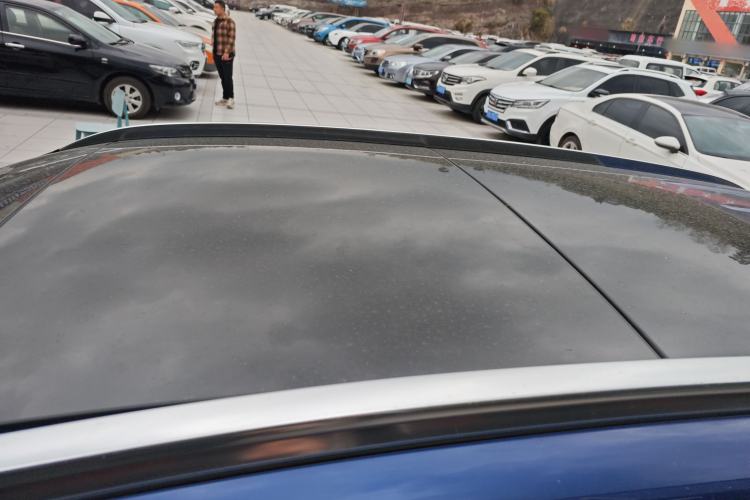 Used Mercedes-Benz GLC 2017 GLC 260 4MATIC Luxury Model
