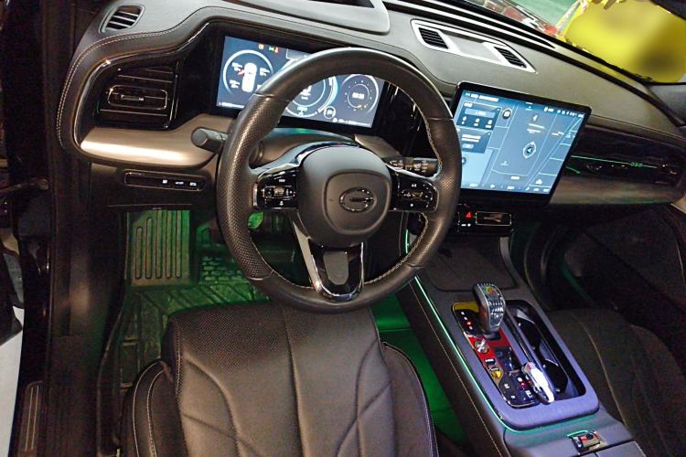 Used GAC Trumpchi GS8 2024 Dual-Motor Series 2.0TM Four-Wheel Drive Premium Edition
