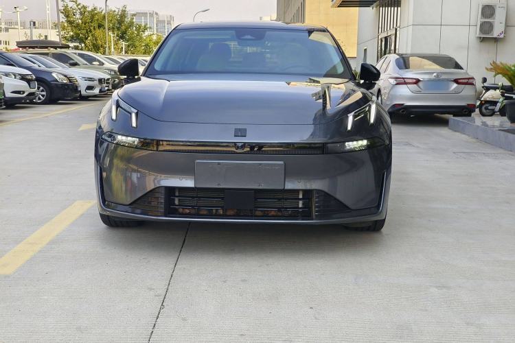 Used Lynk & Co 07 2024 EM-P 126 Long-Range Halo Exterior 8