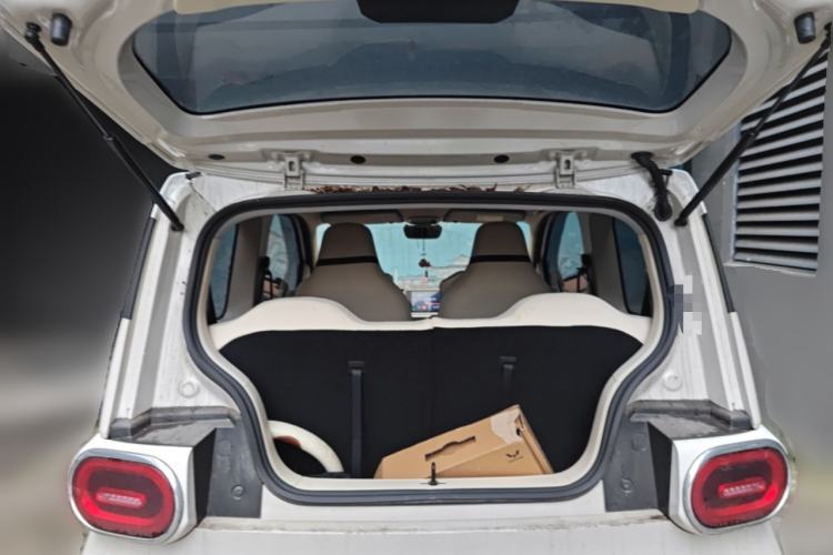 Used Wuling Hongguang MINIEV 2024 3rd Generation 215km Advanced Version
