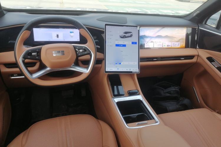 Used Geely Galaxy L7 2025 EM-i 115km Exploration+ Edition Center Console