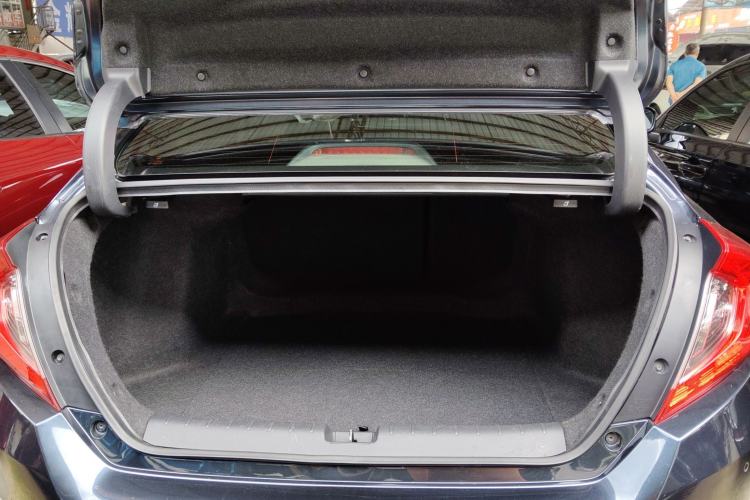 Used Honda Civic 2016 220TURBO Manual Luxury Edition
