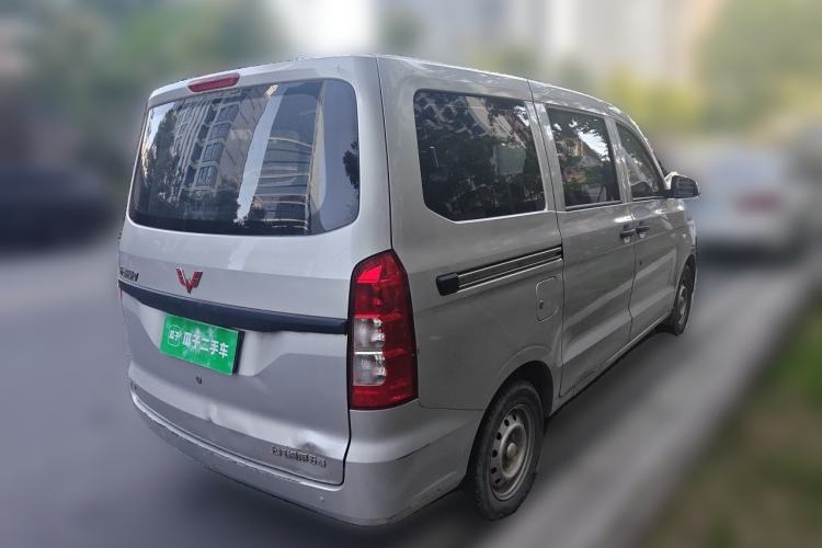 Used Wuling Hongguang V 2022 1.5L Jingqu Version Hydraulic Power Steering LAR