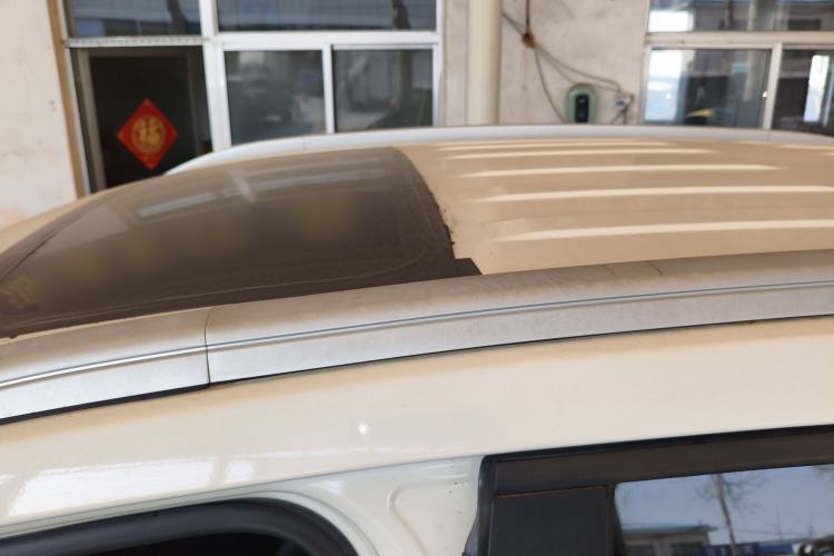 Used BAIC Senova X65 2015 2.0T automatic comfort version
