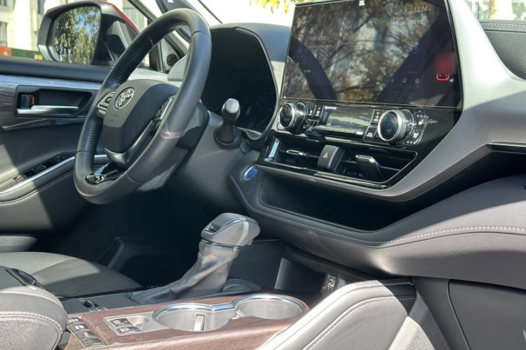 Used Toyota Highlander 2022 Dual-Engine 2.5L Four-Wheel Drive Supreme Edition 7-Seater