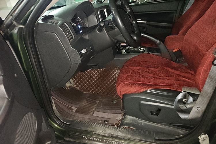 Used Jeep Grand Cherokee 2008 3.7L Left Front Seat