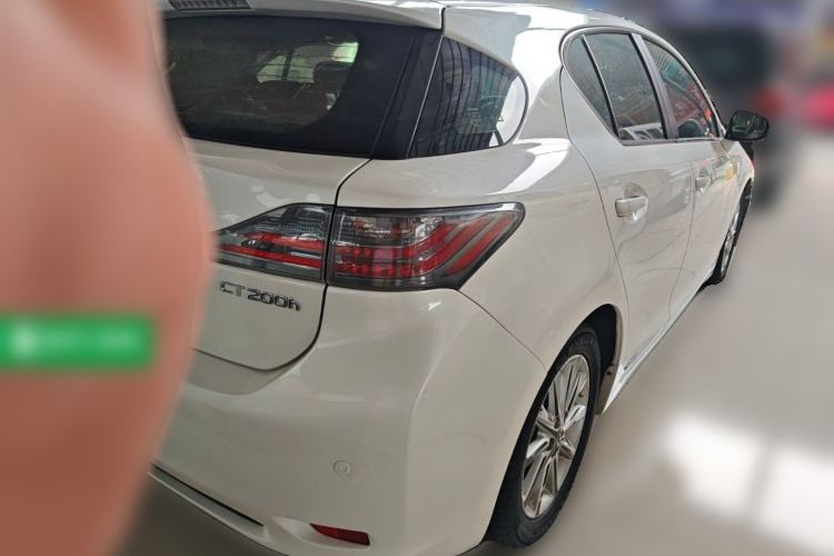 Used Lexus CT 2013 CT200h Elite Edition Rear Right 45 Deg