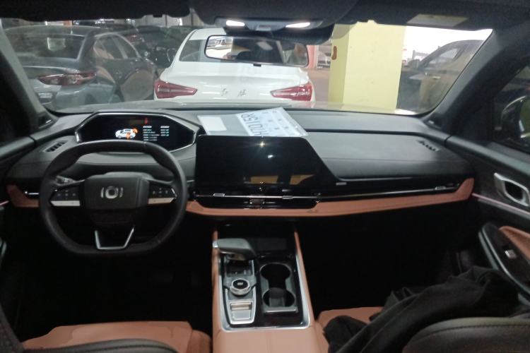 Used CHANGAN NEVO Q05 2023 125 Pro Center Console