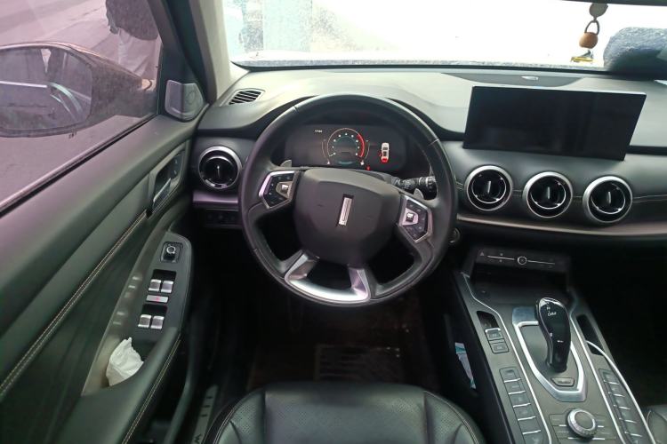 Used Wey VV6 2020 2.0T Two-Wheel Drive Smart Enjoyment+