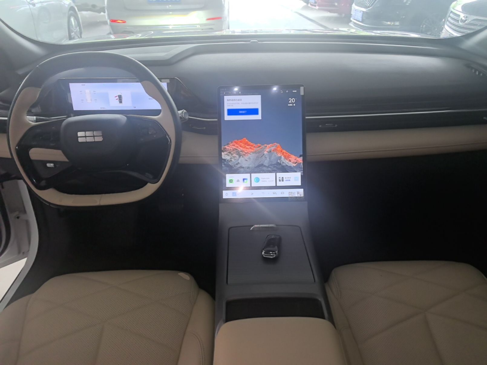 Geely Galaxy L6 2024 125km PLUS Dragon Edition — снимка 12