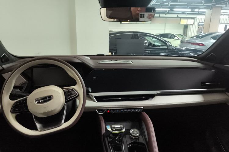 Used Geely Auto Monjaro L 2024 2.0TD High-Power Automatic Two-Wheel Drive Yunqi Version