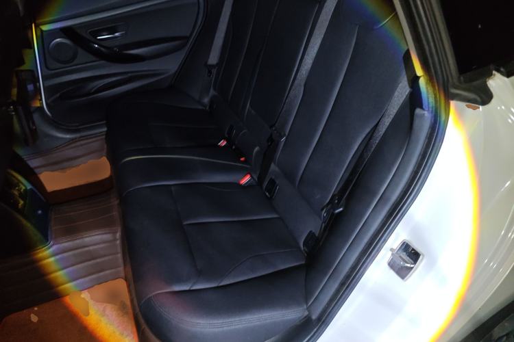 Used BMW 3 Series GT 2018 320i Sport Edition Left Rear Seat