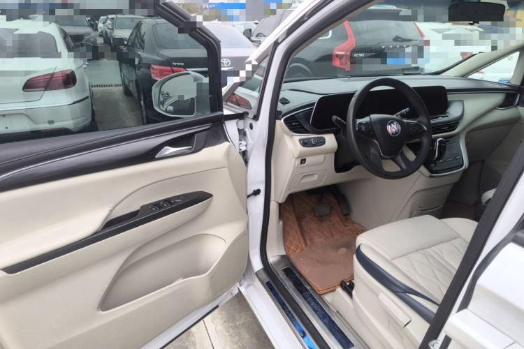 Used Buick GL8 2021 ES Landtrek 653T Comfort Edition
