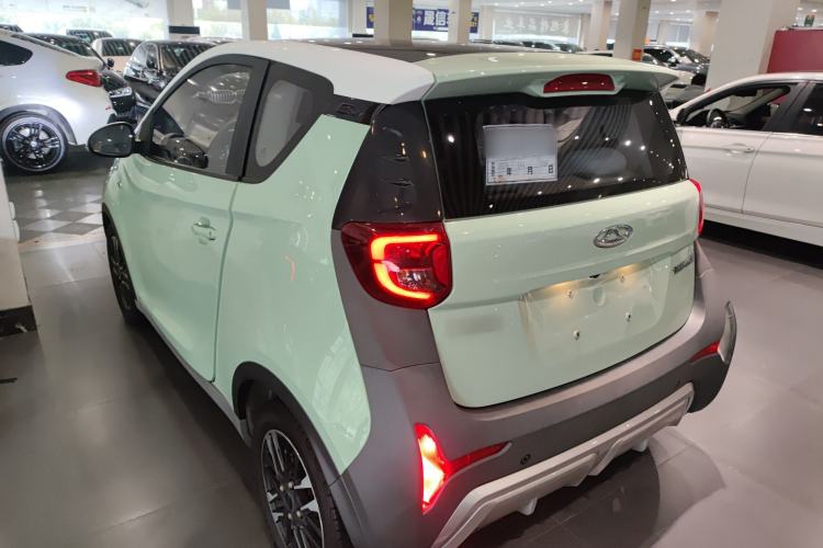 Used Chery Little Ant 2022 Revised Version Sweet Pink Edition Half-Sugar Version Lithium Iron Phosphate 30.7 kWh 30 kW 301 km