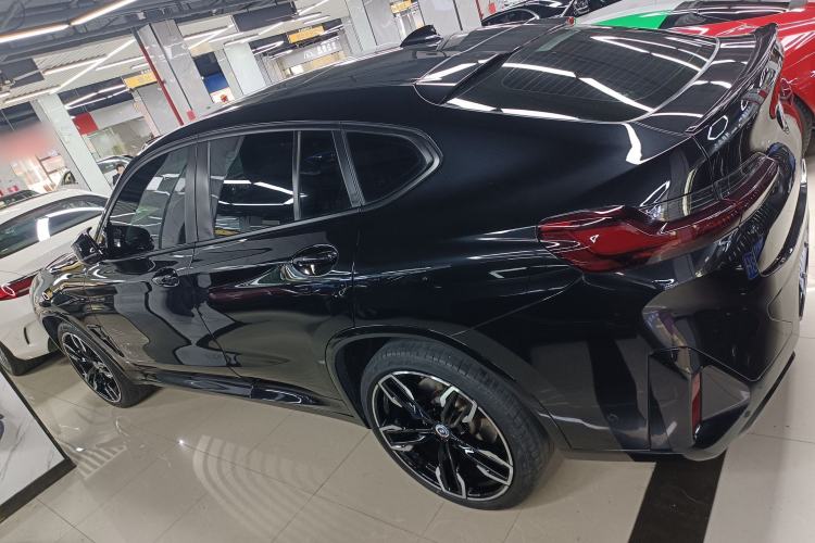 Used BMW X4 2022 M40i
