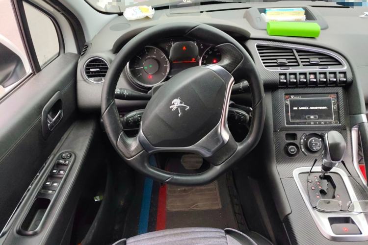 Used Peugeot 3008 2015 1.6THP Automatic Prestige Edition Steering Wheel