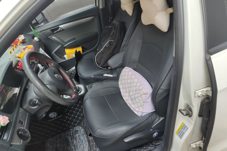 Used Volkswagen Gran Lavida 2013 1.6L Automatic Fashion Model
