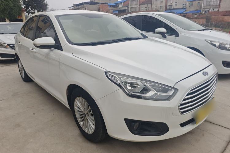 Used Ford Escort 2015 1.5L Manual Comfort Model
