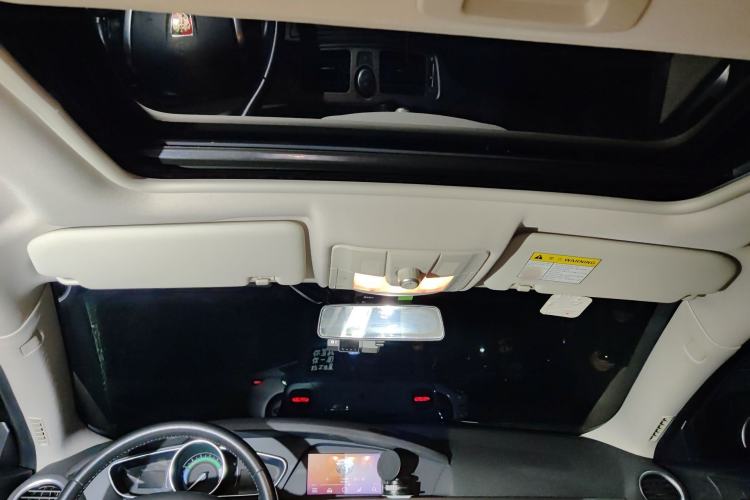 Used Roewe e550 2016 Deluxe Edition Headliner
