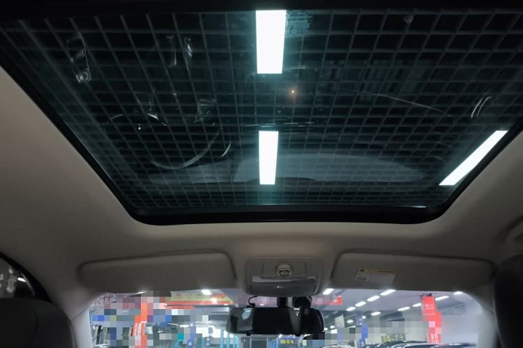 Used Roewe RX8 2019 30T Smart Connectivity Two-Wheel Drive Supreme Flagship Edition