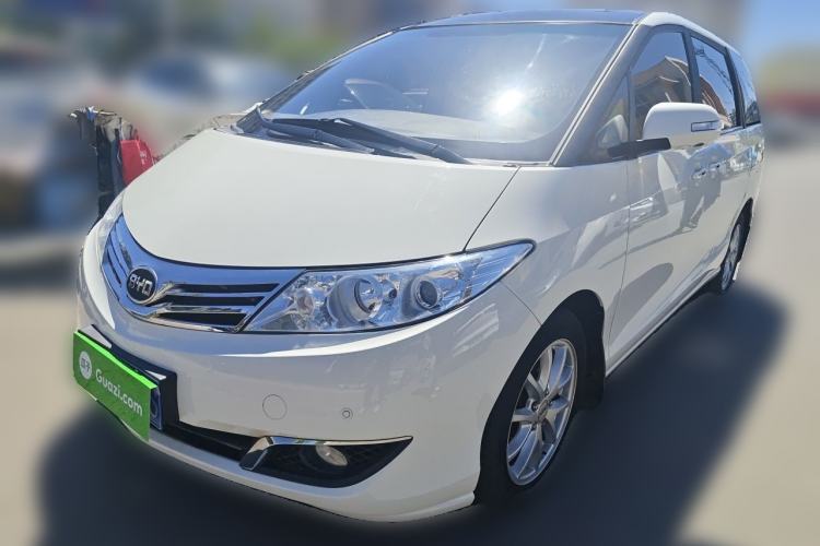 Used BYD M6 2015 2.4L Automatic Luxury Model