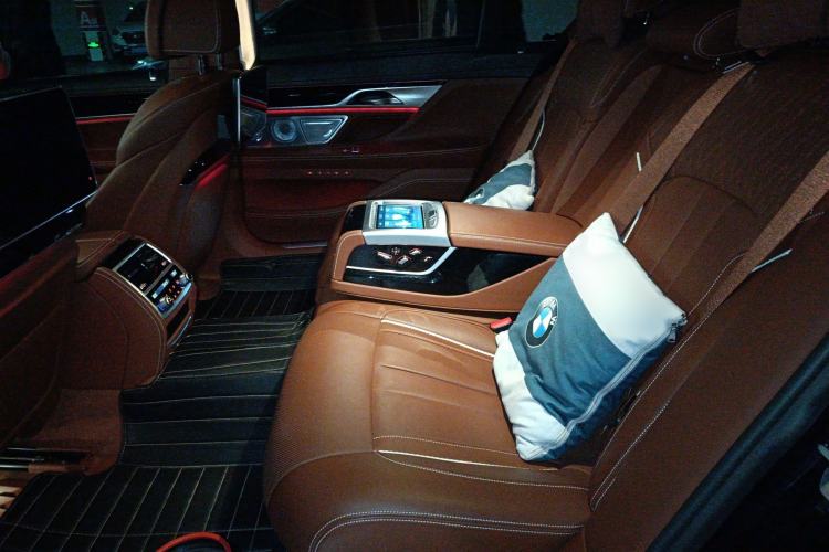 Used BMW 7 Series 2018 740Li xDrive Luxury Edition M Sport Package Interior 4