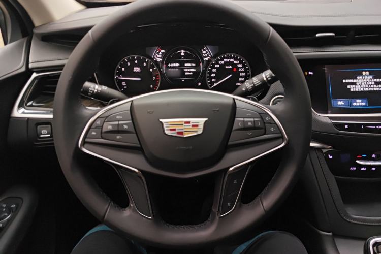 Used Cadillac XT5 2018 25T Luxury Model